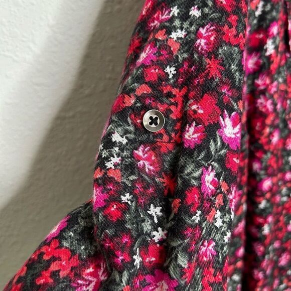 Torrid Women’s Pink Multicolor Floral Flannel Harper Roll Tab Top Size 1 X - Picture 5 of 15